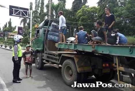 MIRIS !! Banyaknya Anak Jalanan yang Harus diberi Pengajaran