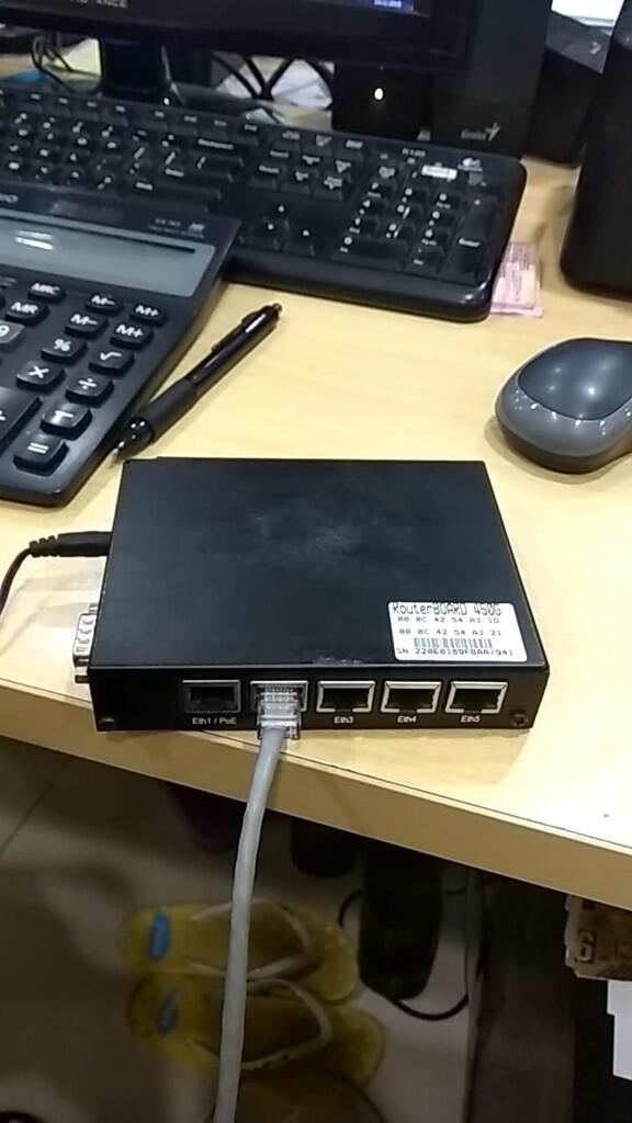 HELP Mikrotik RB 750G BLIK