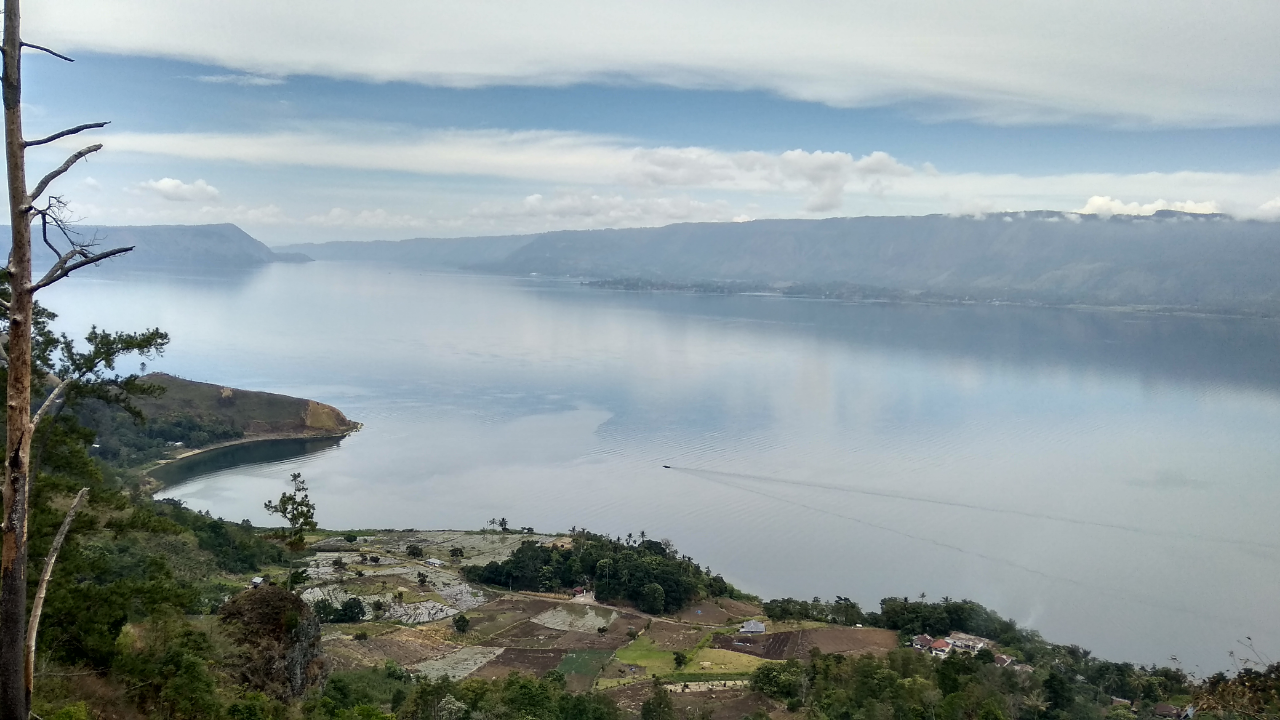 Sipolha, Kepingan Surga Danau Toba Yang Terlupakan