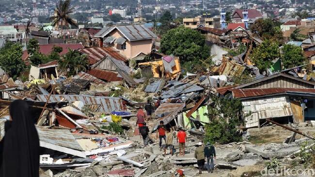 Ini Para Penjaga Perut Ribuan Pengungsi dan Relawan di Palu