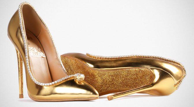 GILA! Sepatu Heels &quot;CANTIK&quot; dan SEXY ini Dijual Dengan Harga Rp.250 Milyar Gan!
