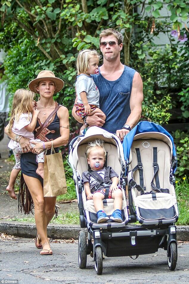 Jadi Bapak, Hal yang Menghambat Karier Chris Hemsworth ?