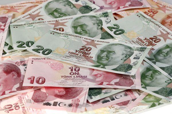 Inflasi Turki Hampir 25%, Lira Ambrol Lagi