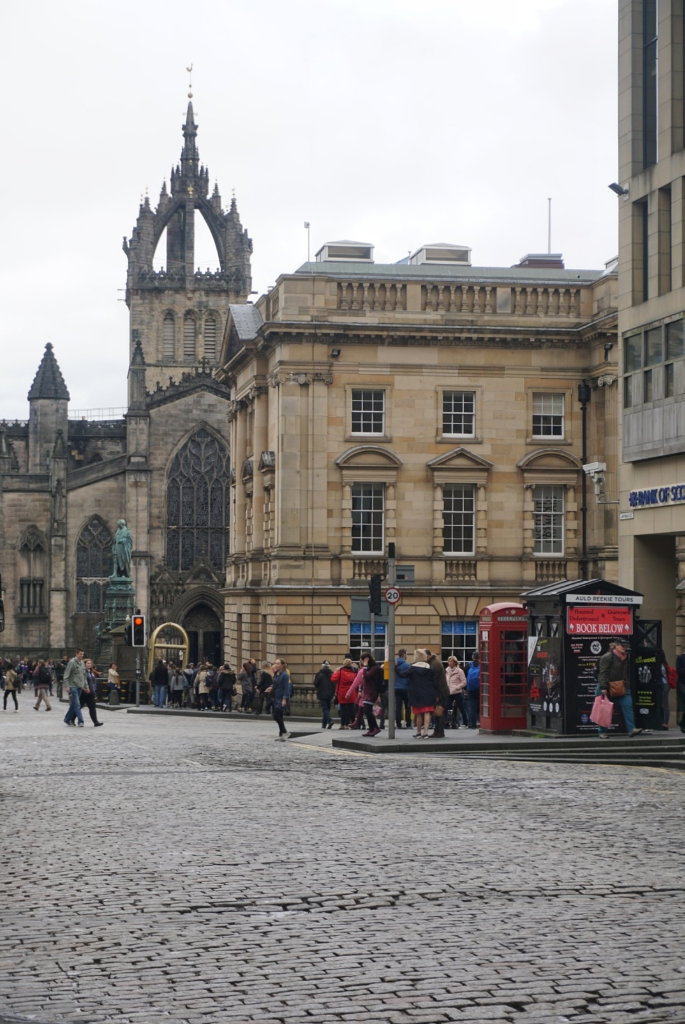 &#91;COC Travellers&#93; Travelling White Shoes Mengunjungi Edinburgh, Skotlandia #AslinyaLo