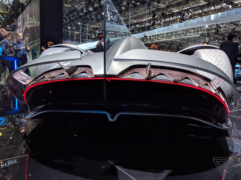 Mobil listrik menjadi trend tahun mendatang, hal ini terlihat di Paris Motor Show