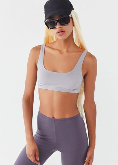 Urban Outfitters Rilis Kostum Halloween yang Tak Seram, Netizen Kesal