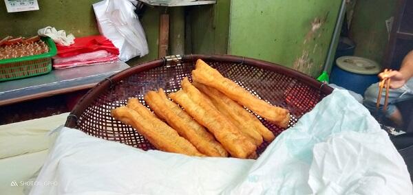 Deretan Makanan Legendaris yang Bisa Kamu Cicipi di Kawasan Pasar Baru 