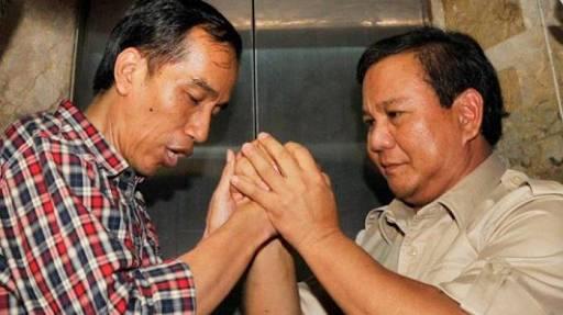 Jangan-jangan Ratna Sarumpaet Sengaja Jatuhkan Prabowo-Sandi?