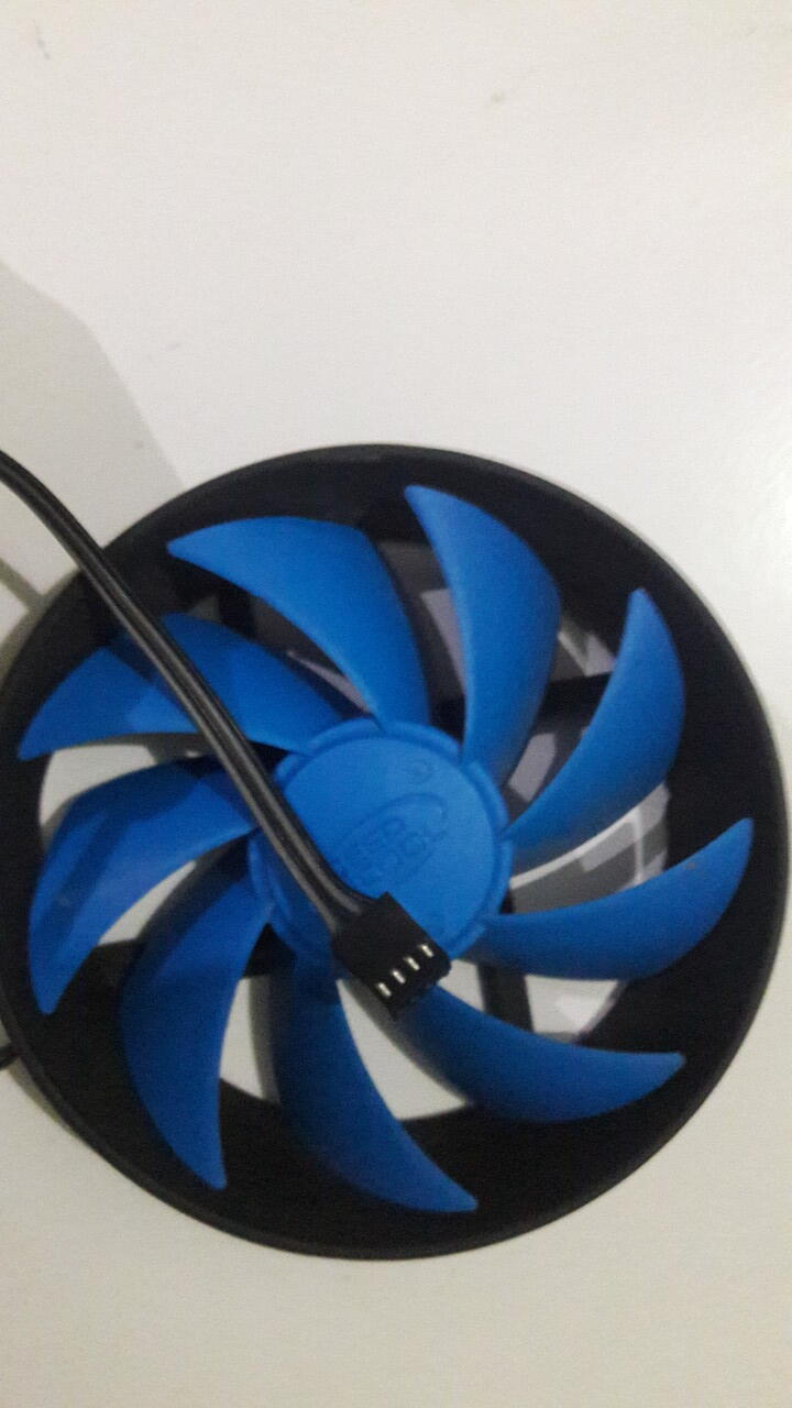 Apakah FAN CPU (deepcool) arus DC/AC ?