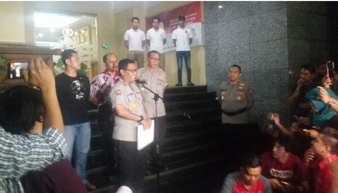 Penyidik Putuskan Untuk Tahan Ratna Sarumpaet 