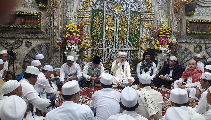 Sejumlah Kiai di Jatim Membuat Syair Berbahasa Arab untuk Jokowi-Ma’ruf Amin