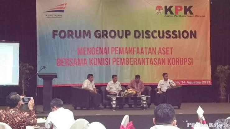 Ujung Tombak Kehormatan Kasepuhan Cirebon