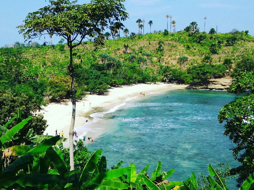 Mengintip Pesona Pantai Coro Bagai Surga Di Tulungagung