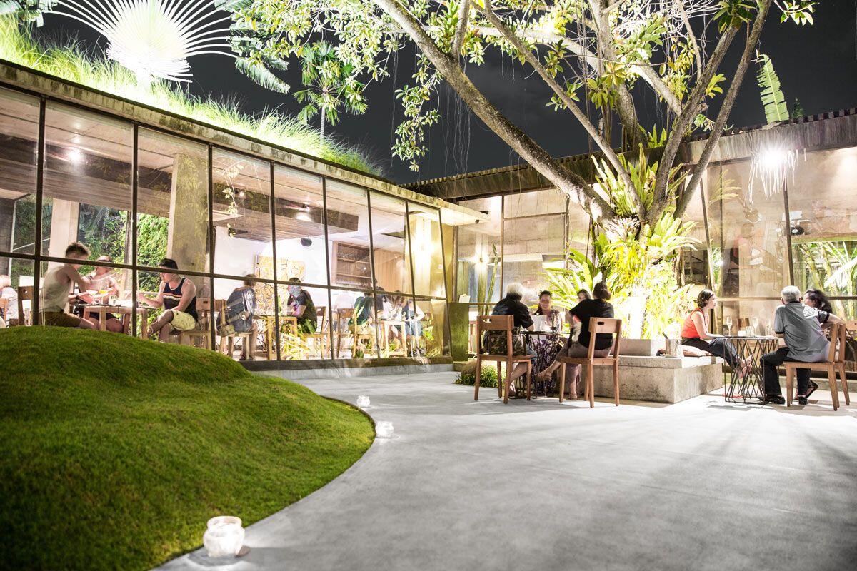 5 Cafe Recommended yang Wajib Kamu Datangi Saat Berkunjung ke Bali