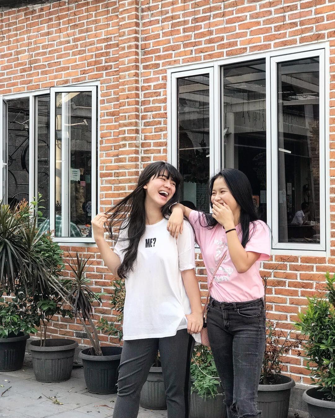 Berponi, 10 Potret Felicya Angelista yang Makin Imut dan Awet Muda