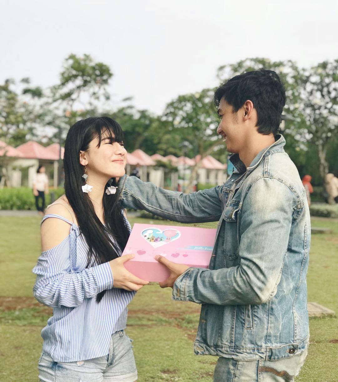 Berponi, 10 Potret Felicya Angelista yang Makin Imut dan Awet Muda