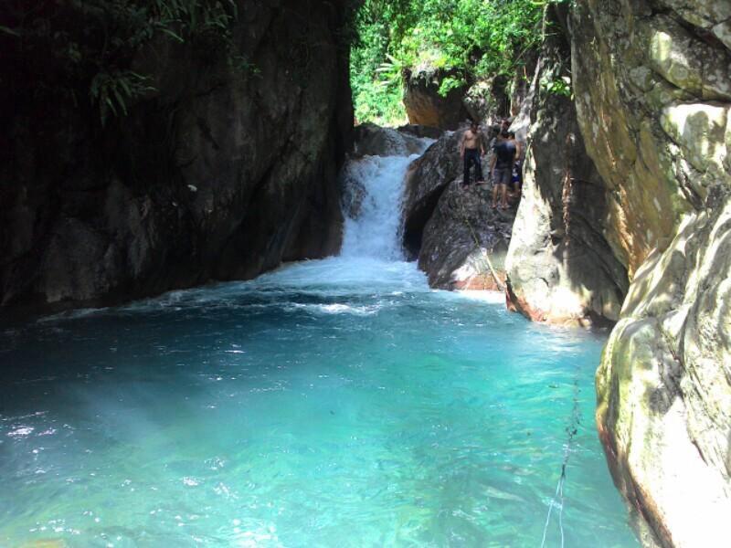 5 Air Terjun Terdekat dari Jakarta Ini Dijamin Bikin Adem Pikiran