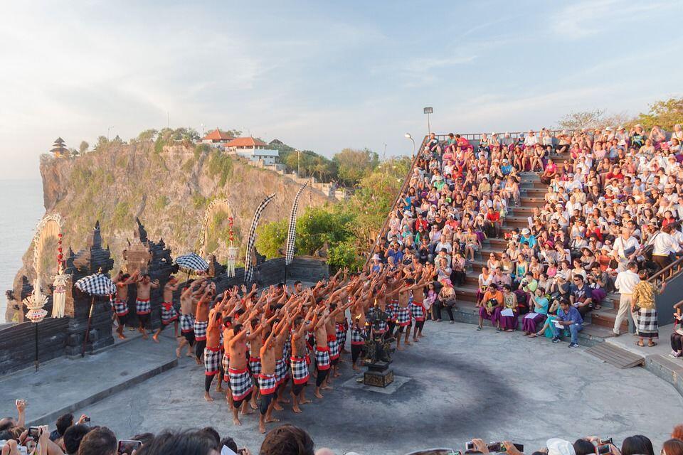 9 Pura Kuno yang Paling Menakjubkan di Pulau Bali, Indah Banget!