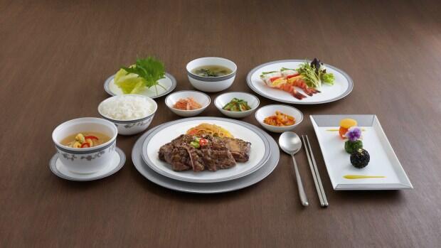 10 Makanan Mewah dan Lezat Ini Hanya Disajikan di Pesawat First Class