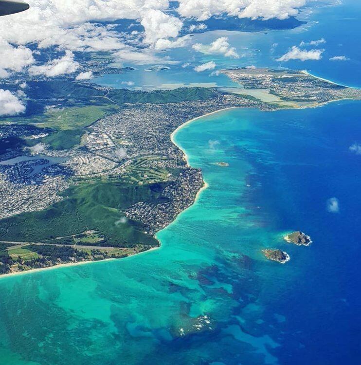 14 Potret Keindahan Pulau Keren dari Jendela Pesawat, Bikin Iri!
