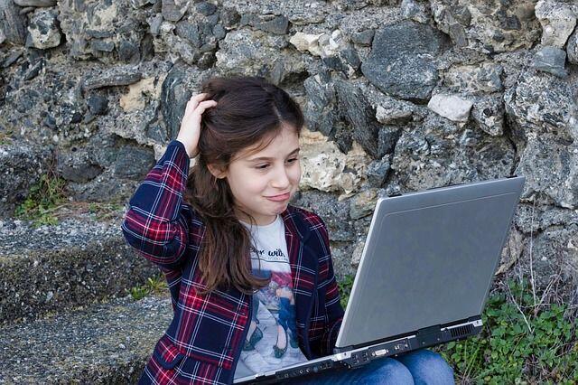 Sering Dibilang Manja? 5 Tips Ampuh Ini Bikin Kamu Mandiri!