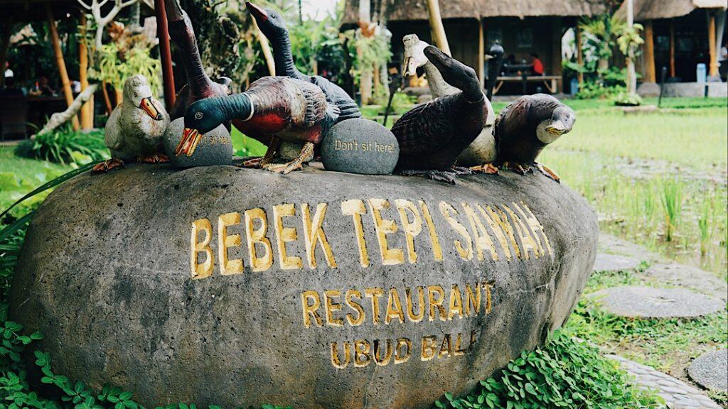Kuliner Bebek Panggang Top versi Ane Loh Ya