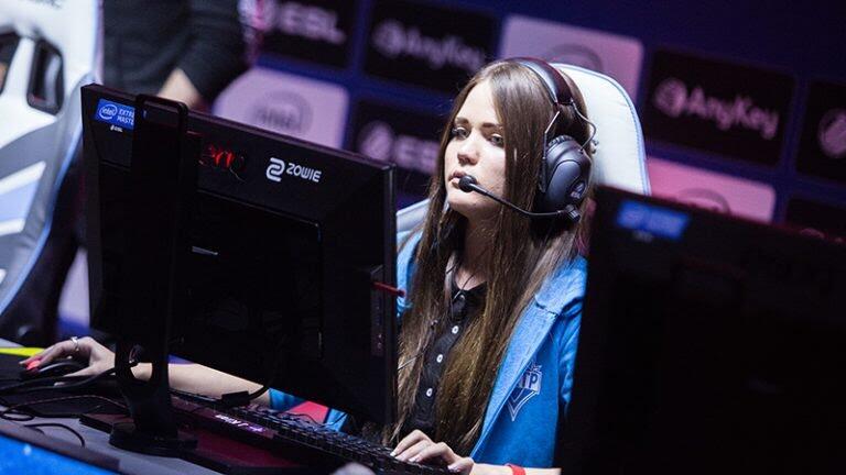 5 atlet esport wanita