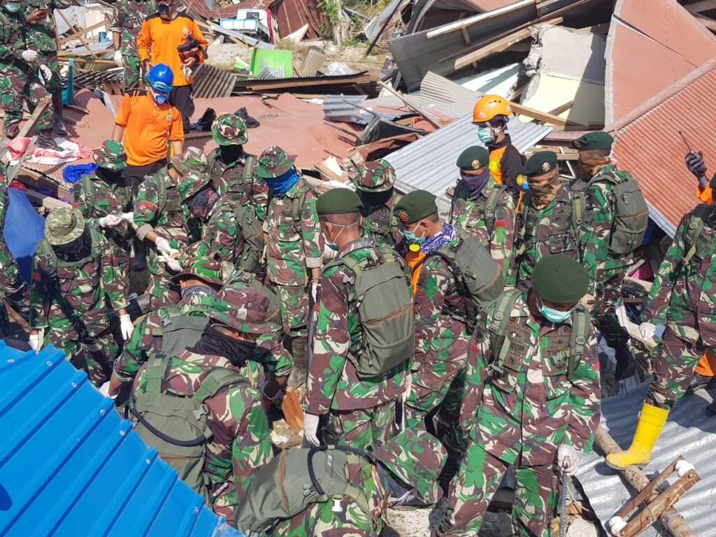 TNI Temukan 188 Jenazah di Reruntuhan Perumahan Balaroa Palu