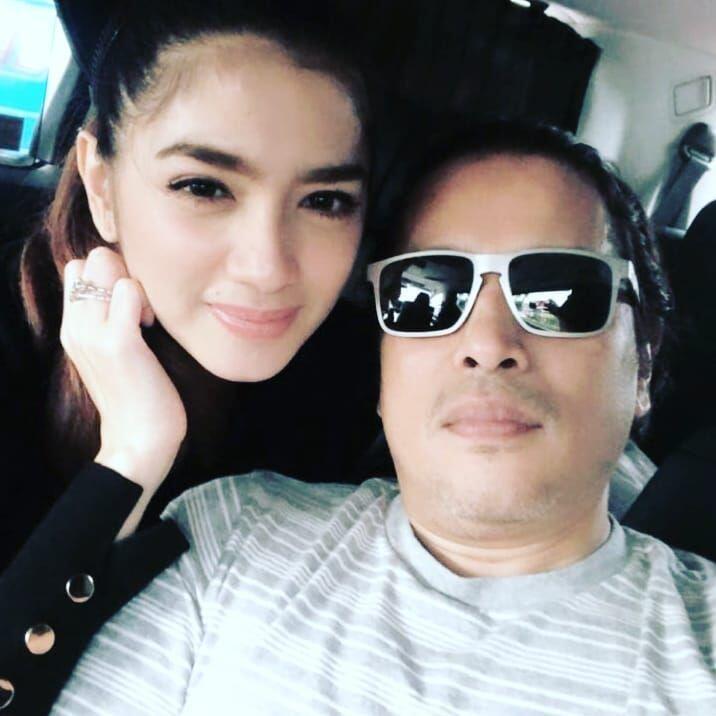 Go Public, 10 Potret Mesra Angel Karamoy dan Jose Poernomo