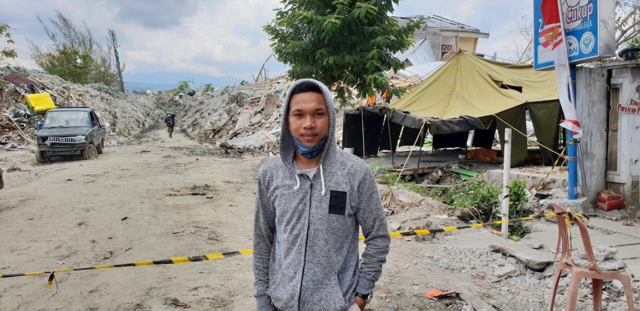 Juara Balap Motor Ini Terus Berharap Ibunya Ditemukan Pasca-Gempa Palu