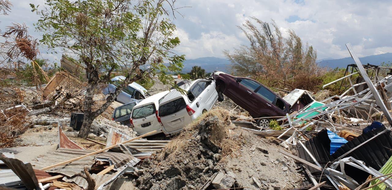 Juara Balap Motor Ini Terus Berharap Ibunya Ditemukan Pasca-Gempa Palu