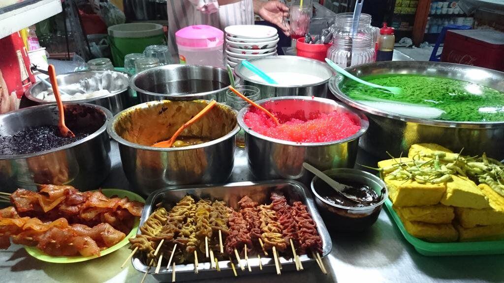 6 Jajanan Lezat yang Wajib Kamu Borong di Pasar Blauran!