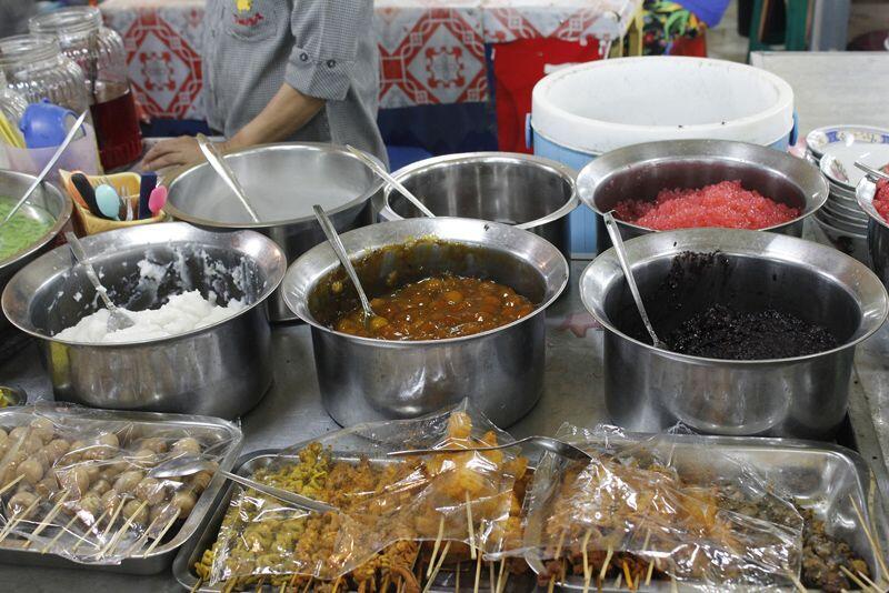 6 Jajanan Lezat yang Wajib Kamu Borong di Pasar Blauran!