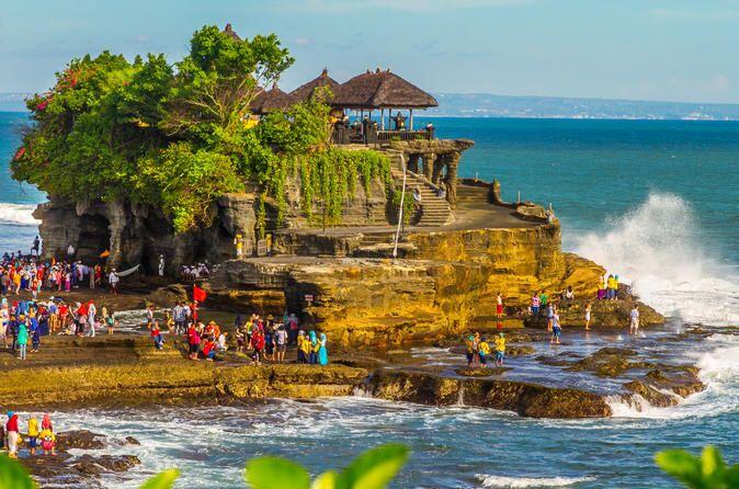 Selain Pantai, Ini 7 Pura Besar di Bali yang Wajib Dikunjungi