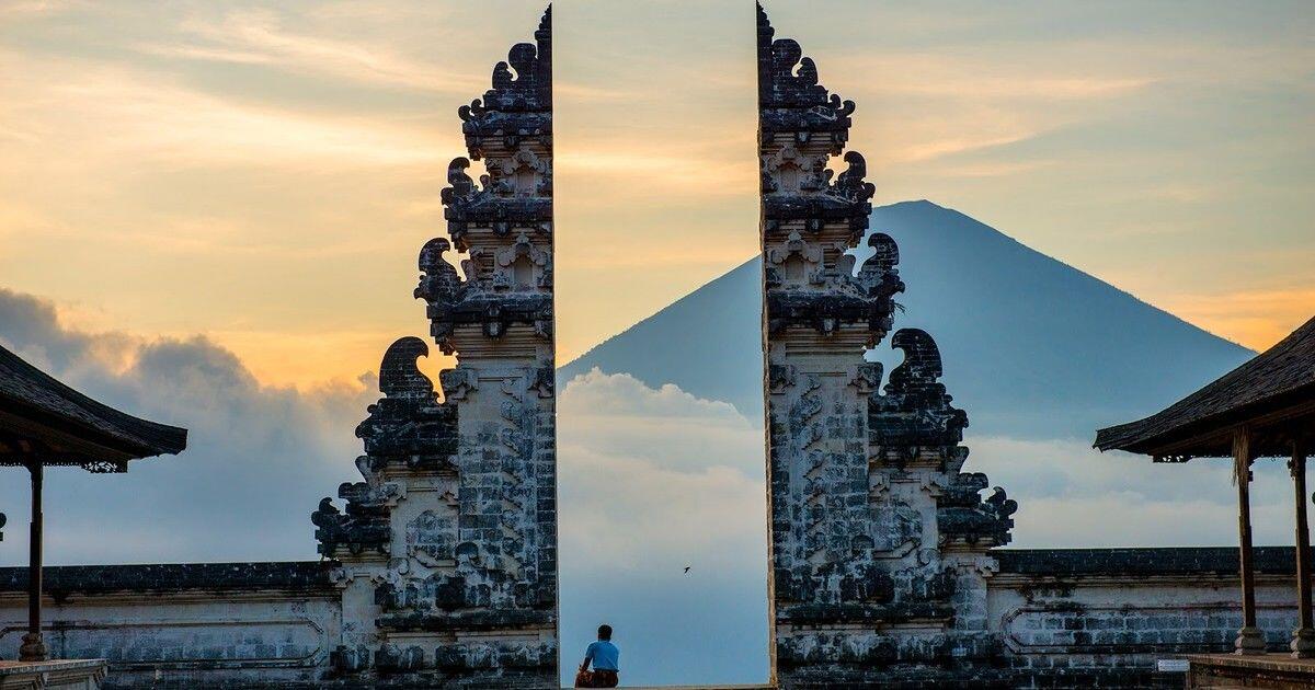 Selain Pantai, Ini 7 Pura Besar di Bali yang Wajib Dikunjungi