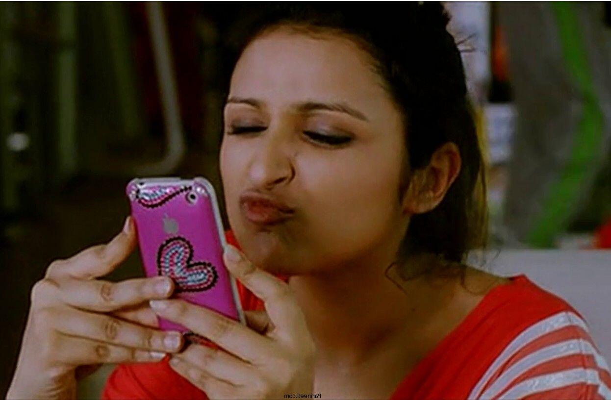11 Fakta Aktris Manis Parineeti Chopra yang Kini Sedang Naik Daun