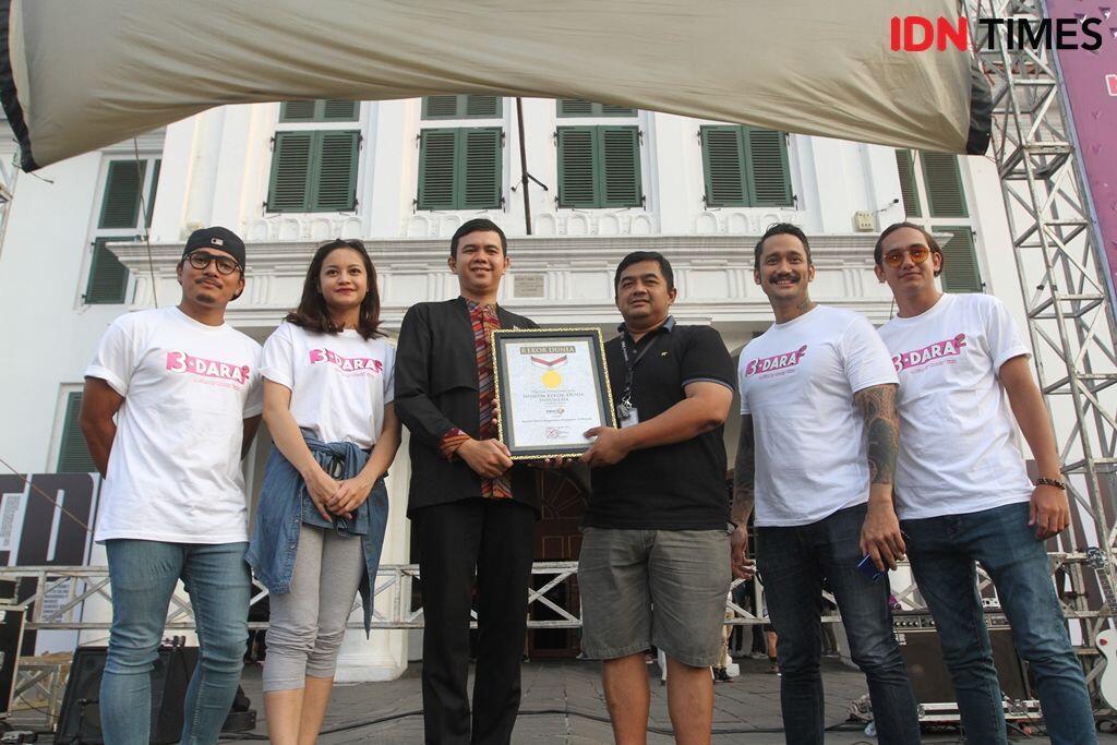 Macho Banget, 9 Gaya Adipati Hingga Tora Sudiro Saat Konvoi Motor