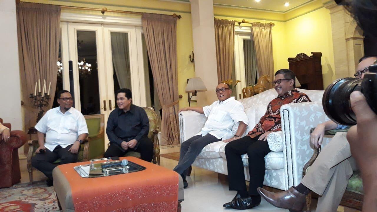 Erick Thohir: Aburizal dengan Sendirinya Masuk Tim Pemenangan Jokowi