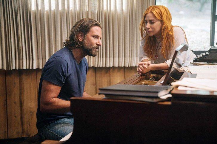 10 Potret Kemesraan Lady Gaga-Bradley Cooper di Film A Star Is Born