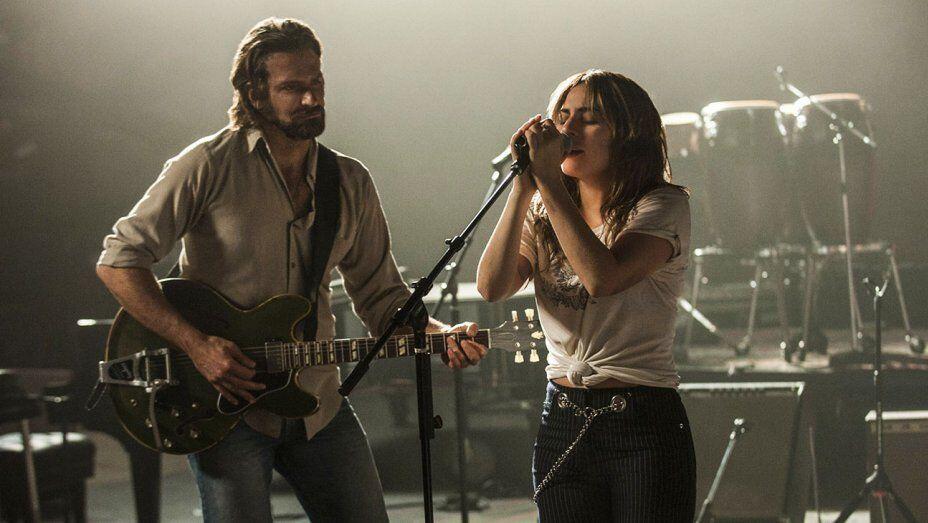 10 Potret Kemesraan Lady Gaga-Bradley Cooper di Film A Star Is Born