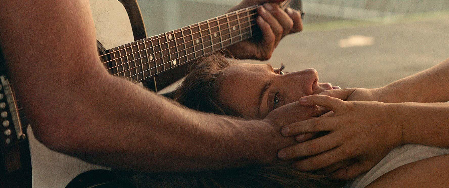 10 Potret Kemesraan Lady Gaga-Bradley Cooper di Film A Star Is Born