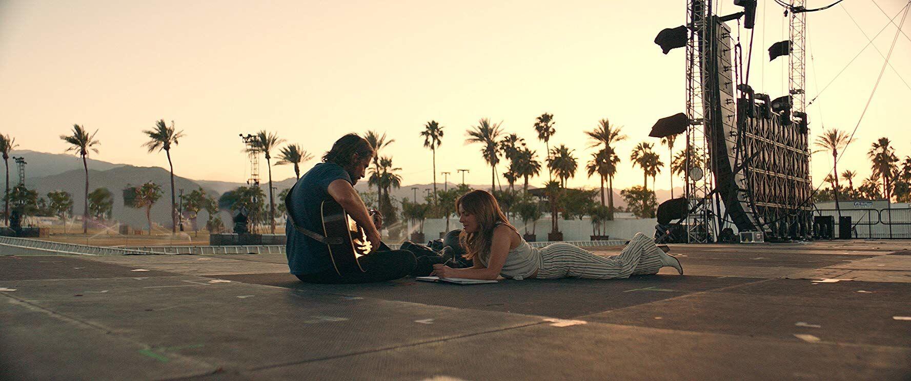 10 Potret Kemesraan Lady Gaga-Bradley Cooper di Film A Star Is Born