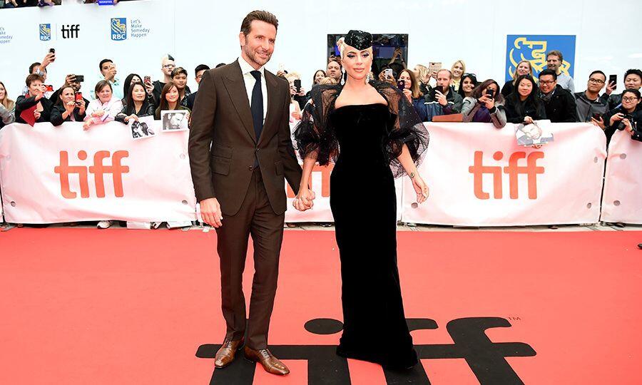 10 Potret Kemesraan Lady Gaga-Bradley Cooper di Film A Star Is Born