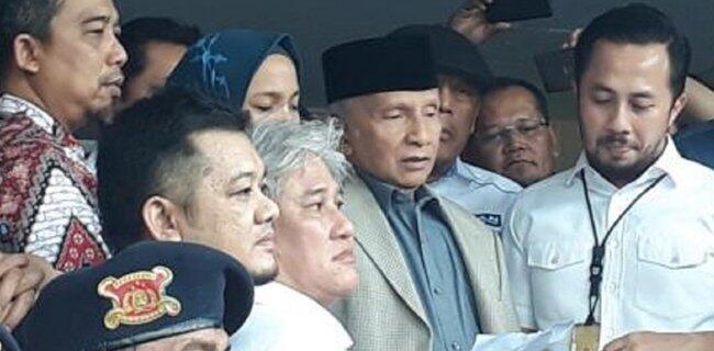 Amien Rais Diperlakukan Istimewa Saat Tiba Di Mapolda