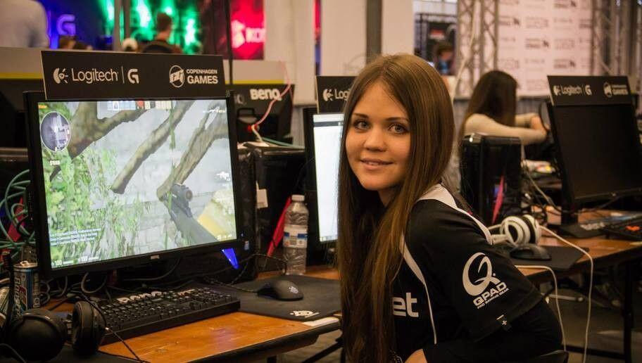 5 Game eSport Paling Banyak Diminati Kaum Ladies