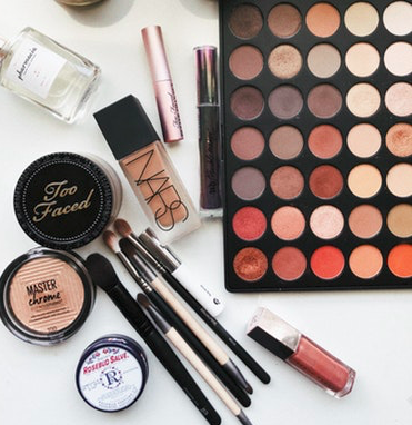 Ternyata Makeup Bisa Bikin Kanker