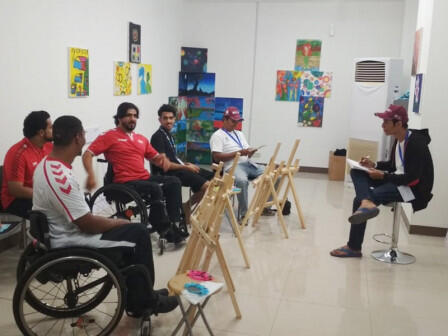Transjakarta Gelar Kelas Melukis untuk Atlet Asian Para Games