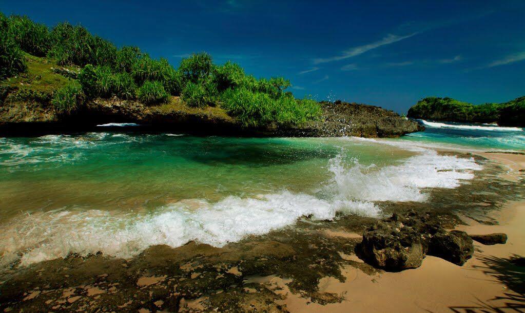 Masih 'Perawan', 5 Pantai Tersembunyi Pacitan Ini Wajib Dikunjungi