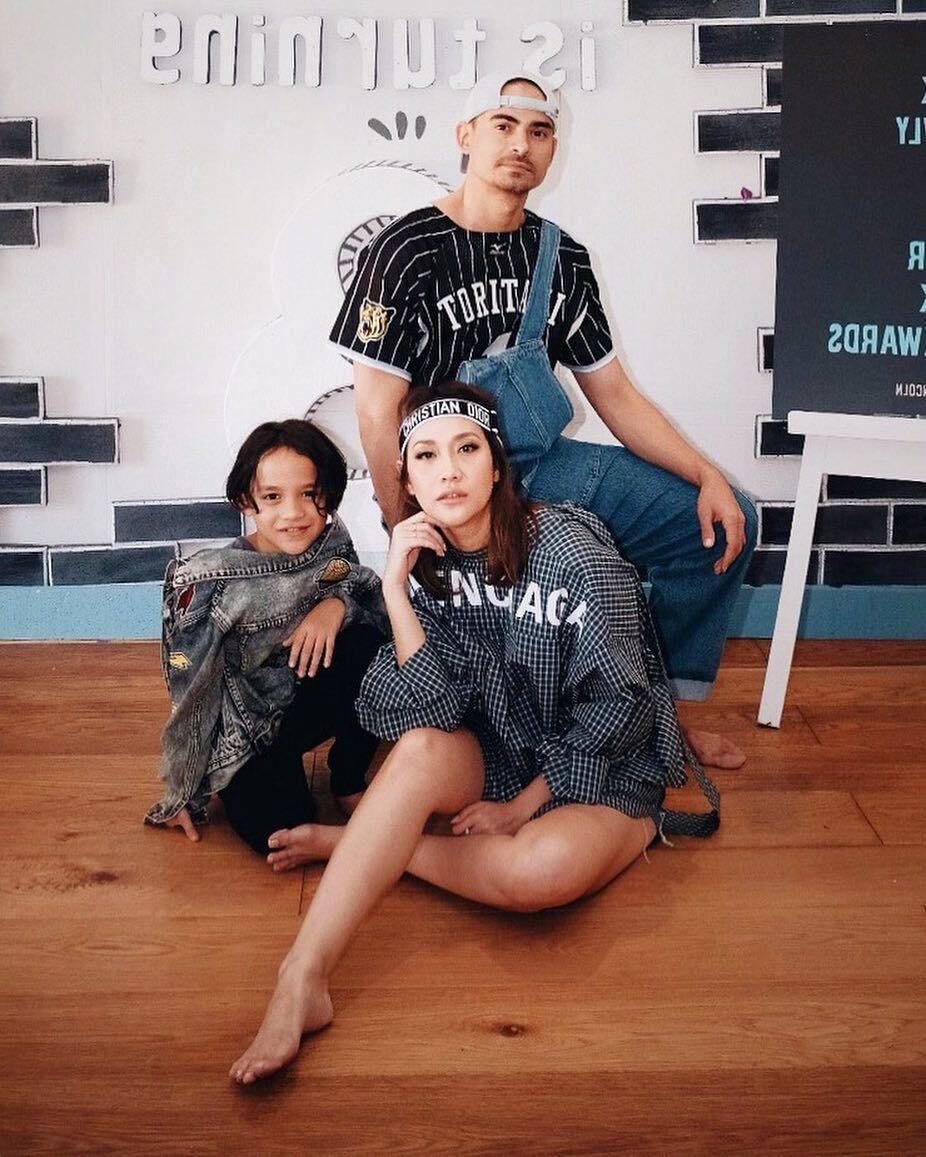 Makin Besar, Ini 10 Potret Noah Sinclair yang Curi Perhatian