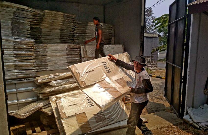 KPU Prioritaskan Kirim Logistik Pemilu ke Daerah Tersulit Dijangkau